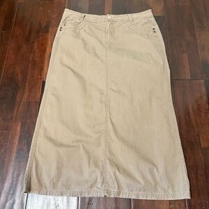 Maurice’s Long Brown Skirt Women’s Size 13/14 Khaki Tan Modest